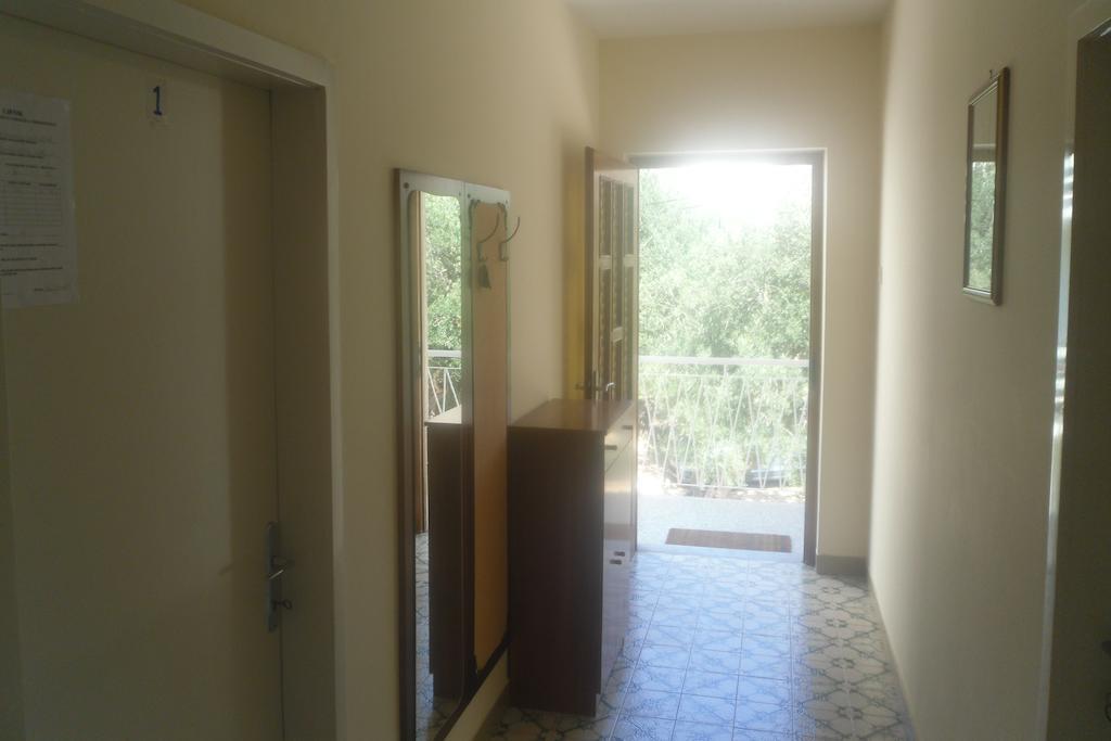 Hostel Guesthouse Mira Omiš Δωμάτιο φωτογραφία